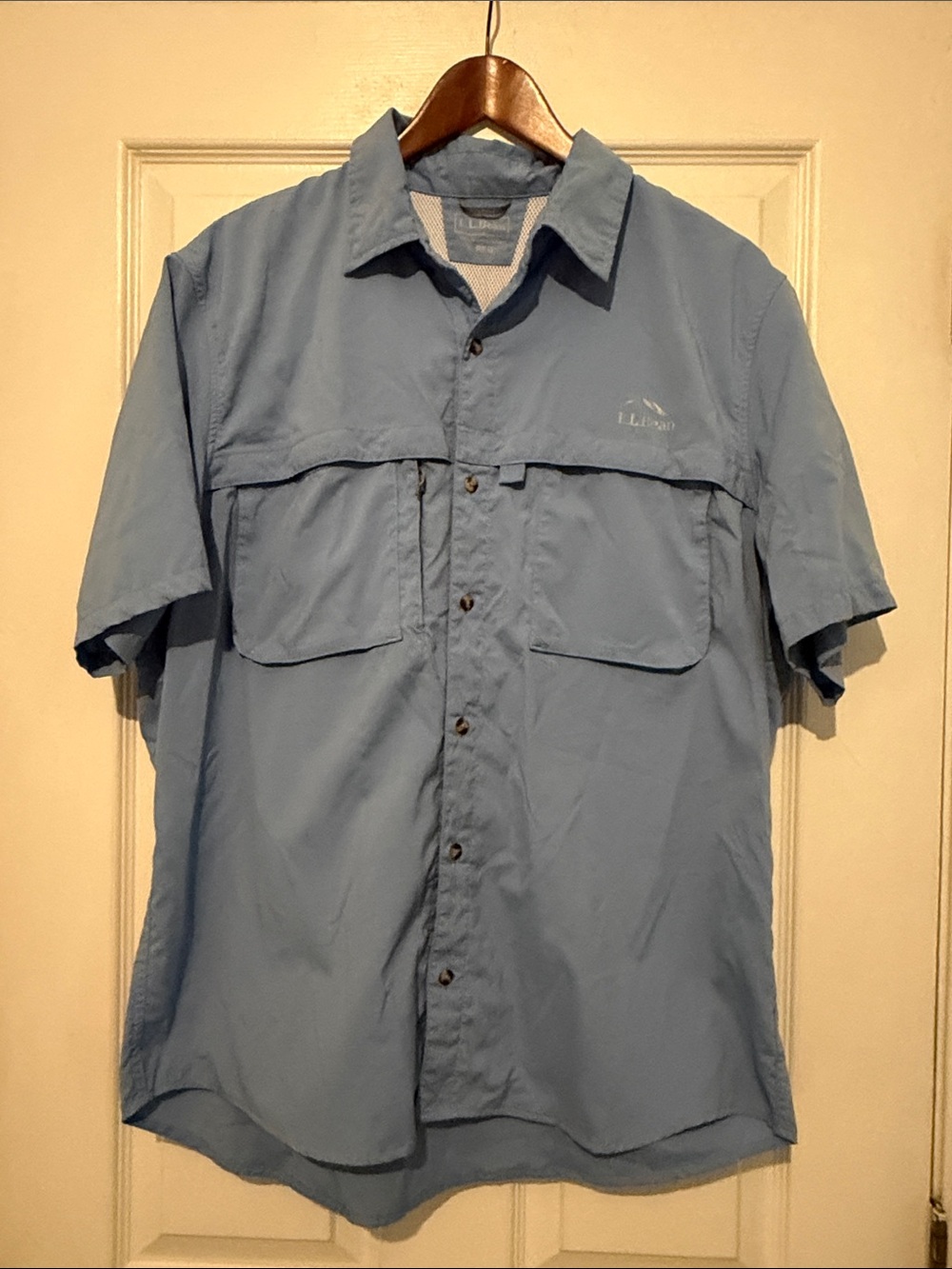 Eddie Bauer Light Blue Short-Sleeve Outdoor Shirt Jacket